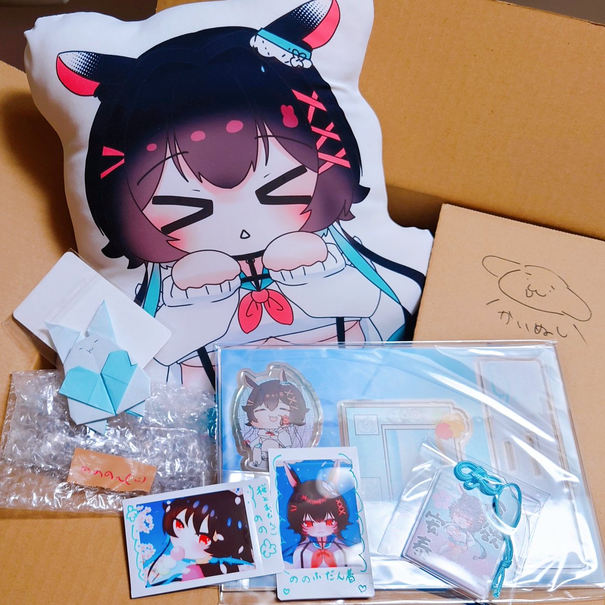 ののさんの4周年グッズ届きました〜(*´▽｀*)♪クッションかわいいっ