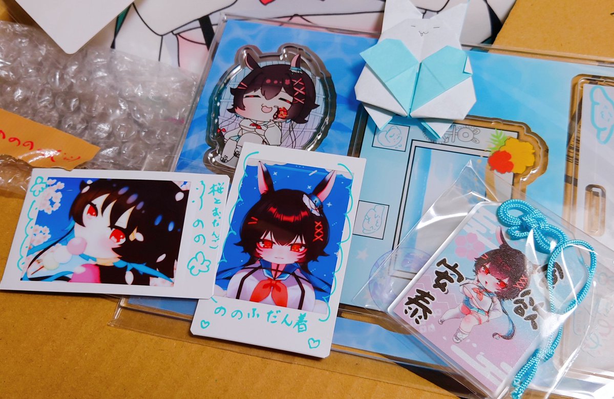 ののさんの4周年グッズ届きました〜(*´▽｀*)♪クッションかわいいっ