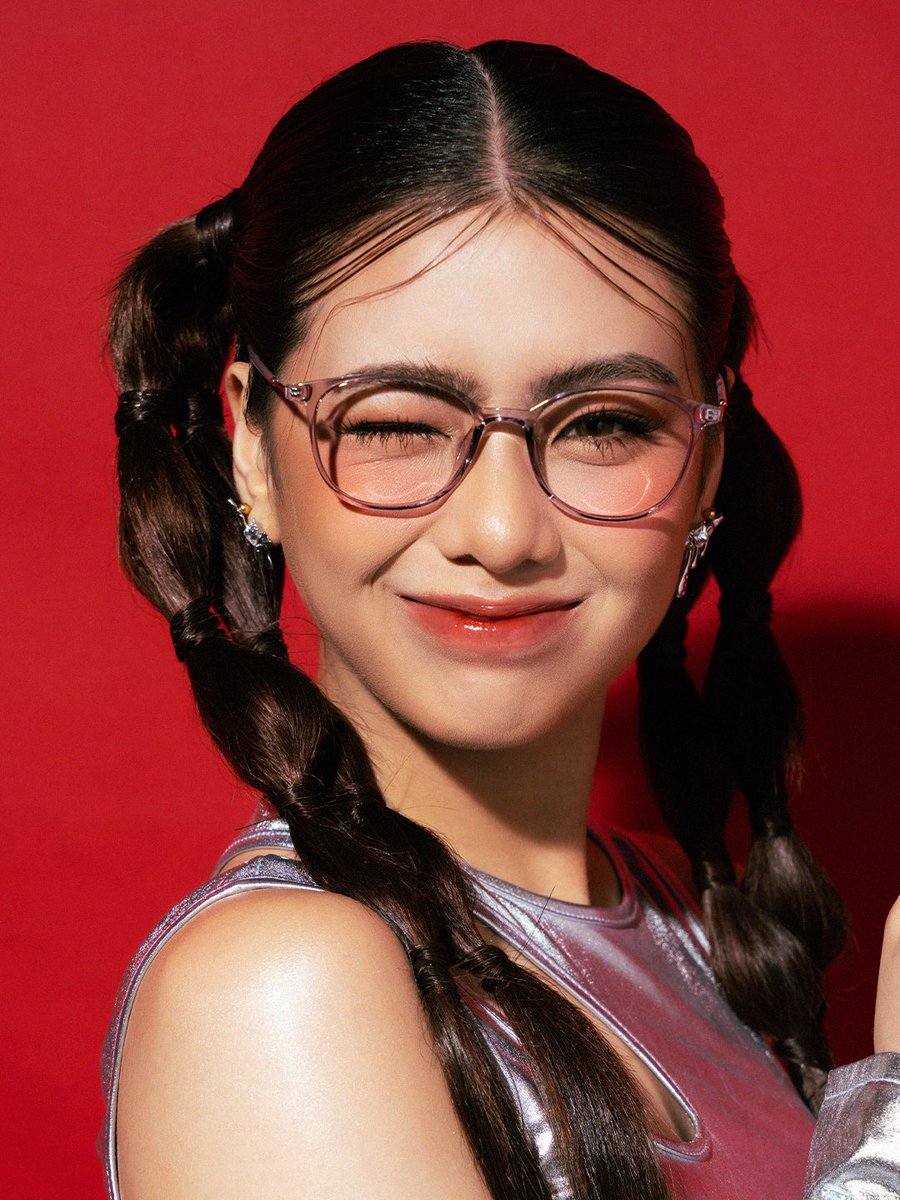 baobabeyewear's tweet photo. 🫧 Wanna hang out with @bini_mikha on Friday? Consider this your official invite 🎀

Live-exclusive DUO BINIVISION BUNDLES: 

Mikhaiah • Jhocey • Macolet • Hambebe
with guaranteed FREE 2 Heart Photocards of your chosen duo ❤️

RSVP here: https://t.co/DWk7hTrkT0 https://t.co/Hh5CoQxulC