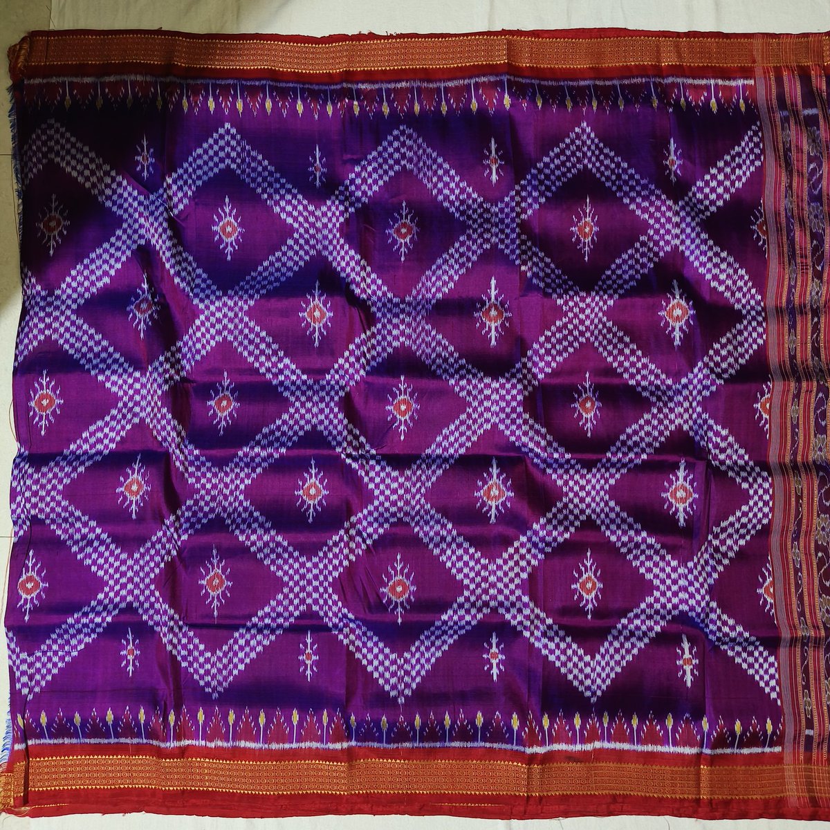 authodihand's tweet photo. Like Share RT Repost ๐๐ป #Tarabali #TarabaliSilk #BandhaSilk #BandhaSaree #Odisha #OdishaTourism #KhanduaSilk #TarabaliSilkSaree #KhanduaSilkSaree #KhanduaSaree #IkatSaree #KhanduaPata #SingleIkat #Bandha #HandmadeWithLove #HandWoven #Saree #MakeInIndia #MakeInBharat #MakeInOdisha https://t.co/UXN2iuOiY9