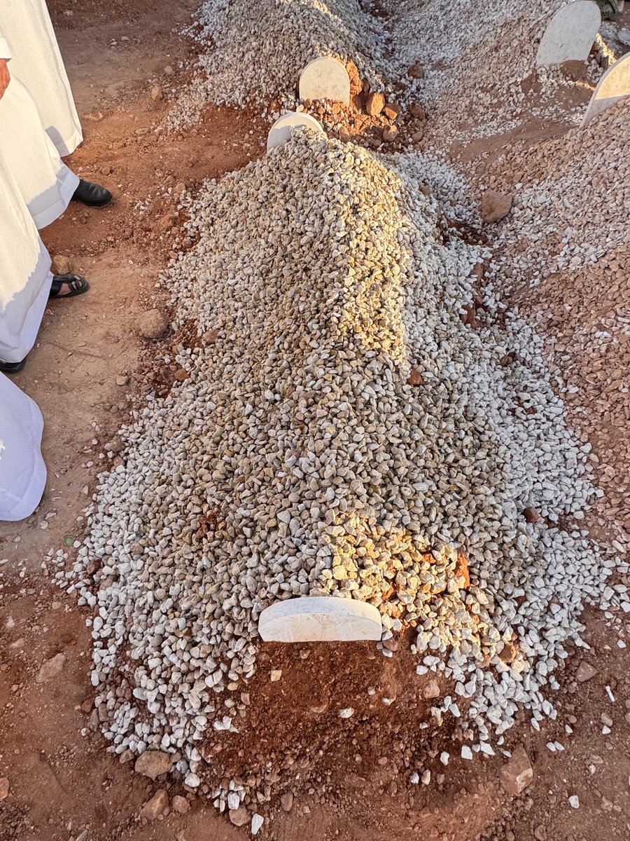 TalallFF's tweet photo. اللهم اغفر لعبدك ياسر بن عبدالعزيز الفرائضي، اللهم ارحم عمي الغالي واغسله بالماء والثلج والبرد، ونقّه من الذنوب والخطايا كما يُنقى الثوب الأبيض من الدنس، اللهم أكرم نزله ووسّع مدخله، وثبّته عند السؤال، اللهم آنِس وحشته ونور قبره، واجعل قبره روضة من رياض الجنة يا كريم 🤲🏼 https://t.co/ms4mT5A0MN