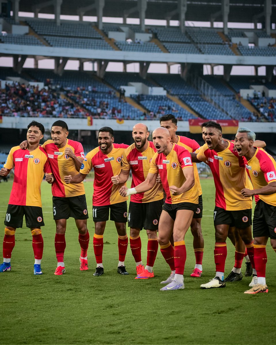 eastbengal_fc's tweet photo. #AmagoFans - let's start the week with some লাল-হলুদ smiles, shall we? 😁 (1/3)
#JoyEastBengal #ISL #EBFCSCD https://t.co/ovOK7pyIac