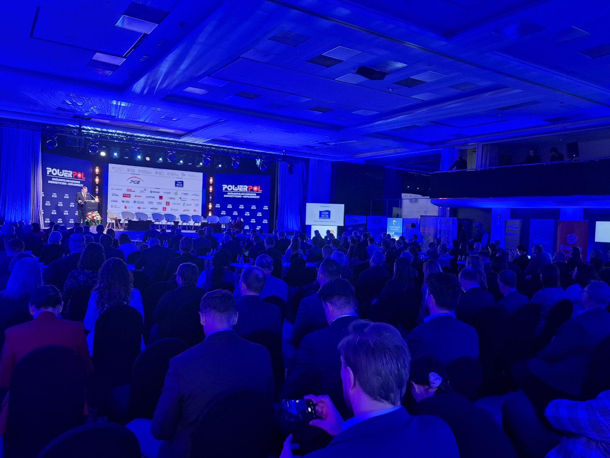 psmeorg's tweet image. ⚡ Jesteśmy dziś na #POWERPOL! Intensywne debaty, wartościowe dyskusje, spotkania z branżą i świetny networking. Rozmawiamy o transformacji energetycznej, roli magazynów energii i przyszłości rynku. Jeśli jesteście na miejscu - zapraszamy!

#MagazynyEnergii #PSME