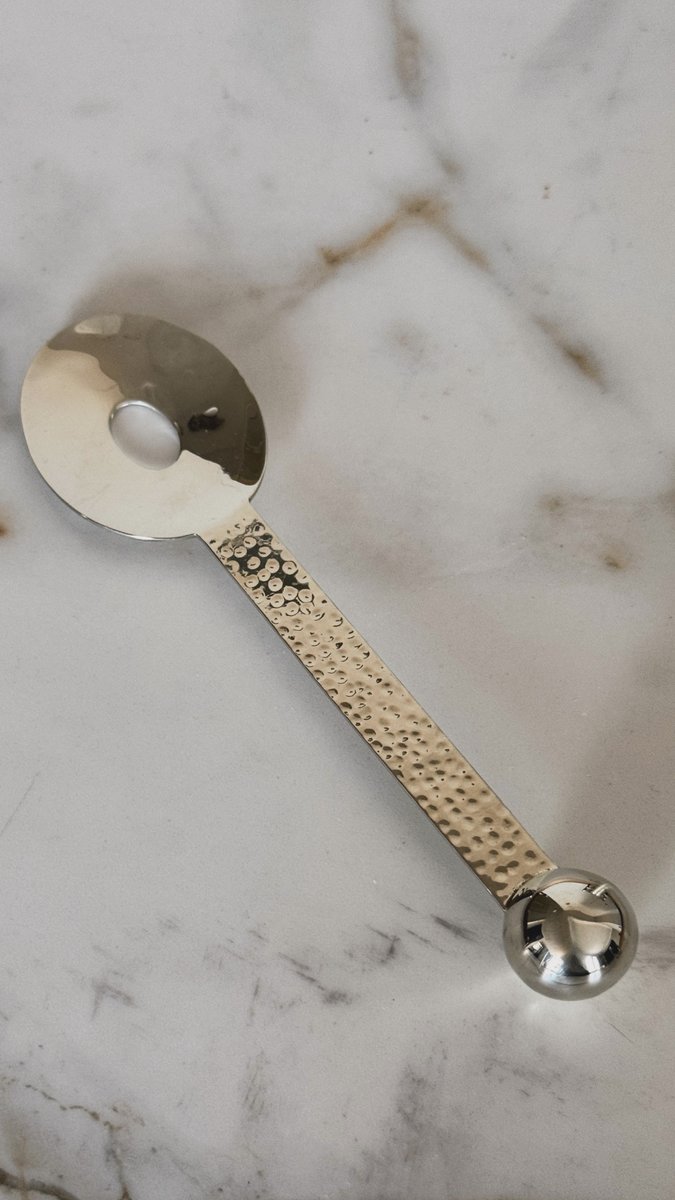 airedelsurstore's tweet image. USHUAIA
Ice Spoons

One of a kind. Handcrafted in Argentina.

Individually hand-hammered and mirror polished, each USHUAIA spoon carries the subtle variations that define true craftsmanship.

#airedelsurstore #airedelsur