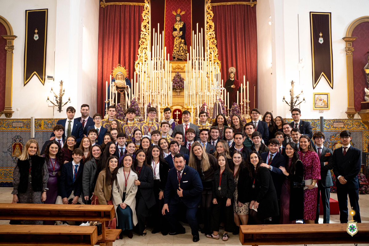 ⚪️ HERMANDAD | Son orgullo de San Gonzalo.
Nuestros jóvenes hermanos.

Ellos son un brillante presente, y están llamados a formar el futuro de nuestra corporación.

Siempre comprometidos para con su Hermandad de San Gonzalo ante Nuestro Padre Jesús en Su Soberano Poder, y su
