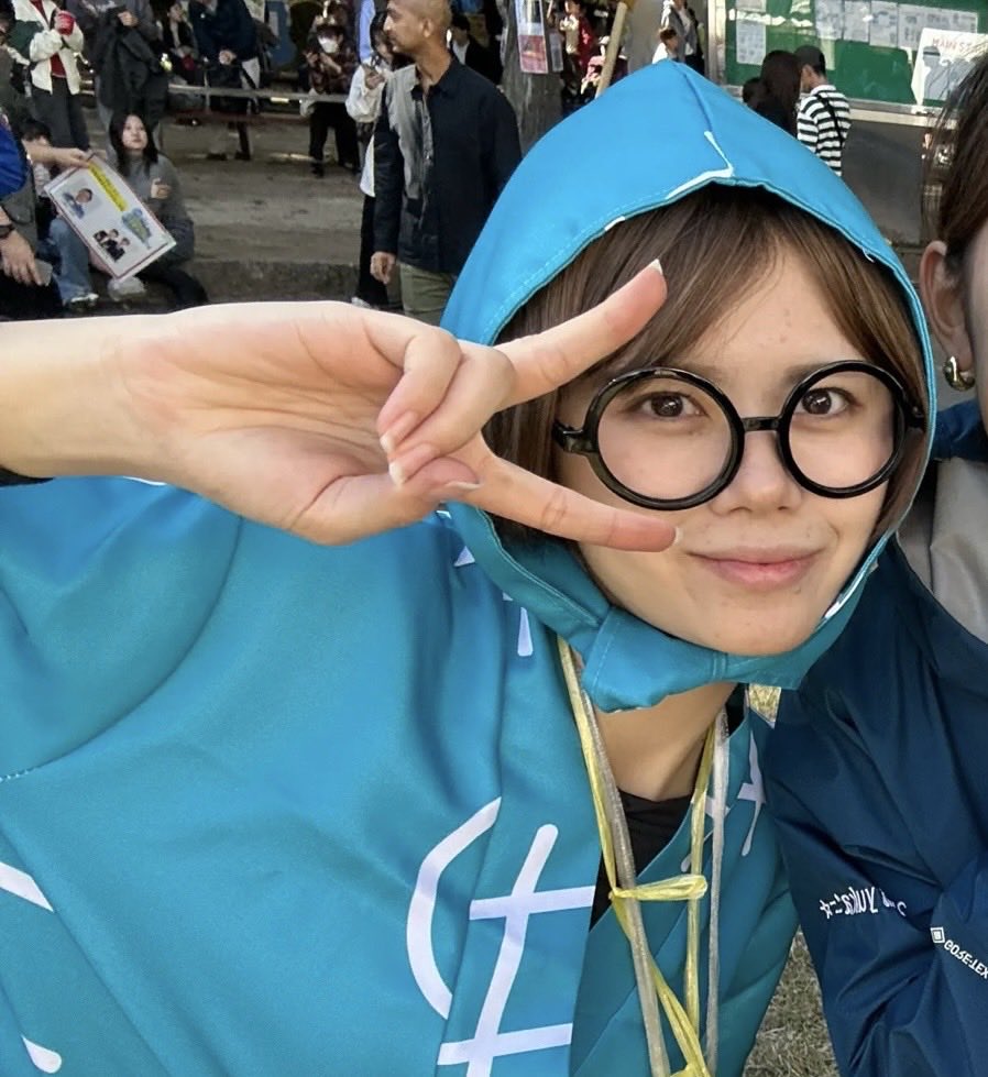 seisyungassen's tweet photo. 【幹部紹介】審査部署長
岡本悠生乃（おかもとゆきの）

〇他己紹介（馬場→岡本）
20歳の福岡出身の女。
めちゃくちゃ頭悪そうに見えるけど、
実は高学歴🤔💭
イジってばっかりだけど、
イジられたら凹みます笑
一方、仕事に関しては
周りもよく見れるしっかり者で、
意外と友達思いな部分もあります https://t.co/BJh44Zvq42