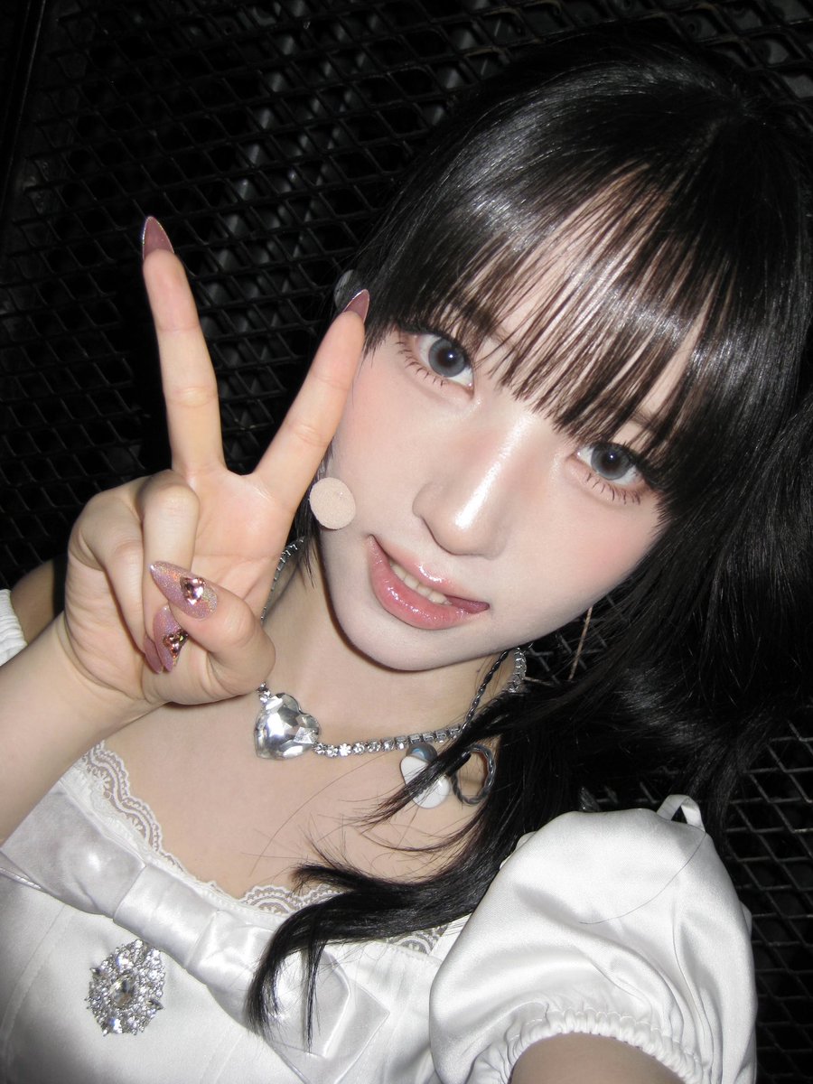 UNIS 공식 X 게시물 이미지