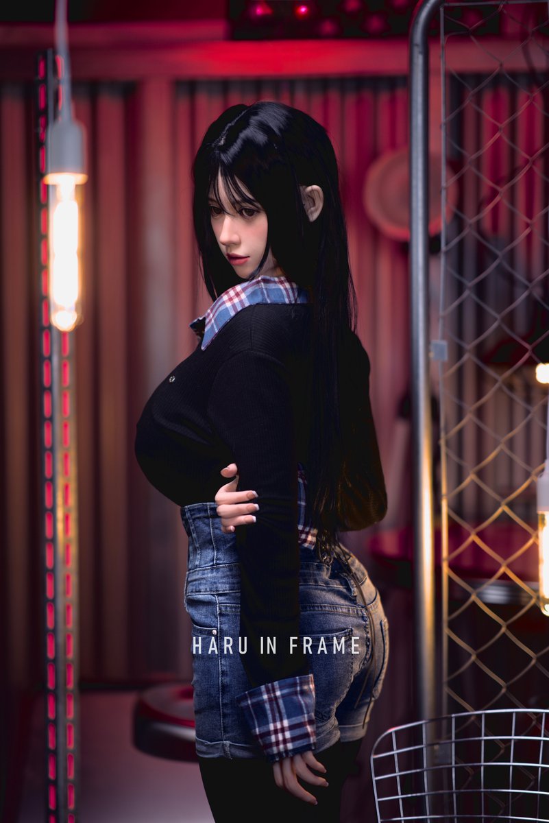 Haru In Frame tweet media