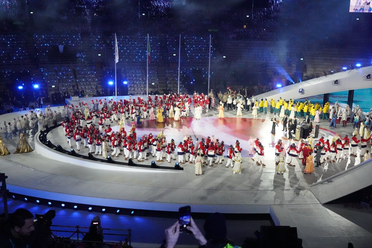 Kelly Loeffler tweet media