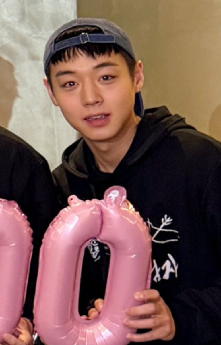 529season's tweet photo. 헝 ㅠㅠㅠㅠㅠ 왕사남 600만 미쳤다ㅠㅠㅠ
와 화요일 예상했는데 벌써 600만이라니
자 다들 자기일이라 생각하고 우리 700만을 향해 갑시다 천만까 ㄱㄱㄱㄱ 가봅시다 https://t.co/XkGDzWCNlF