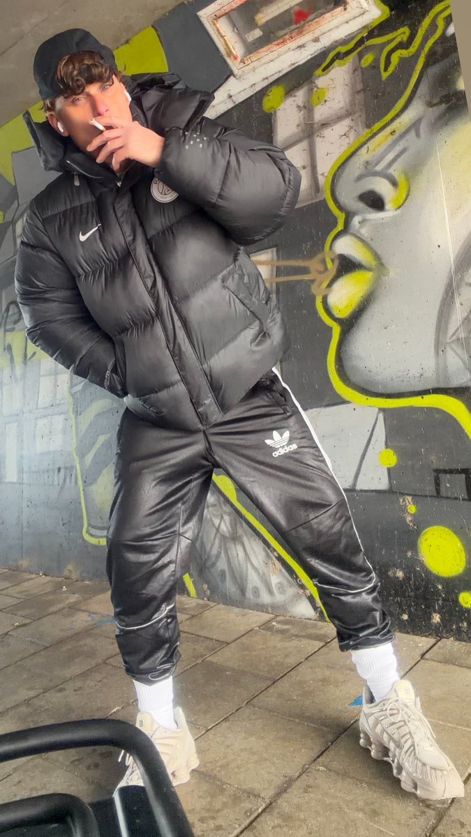 ProllMaster tweet media