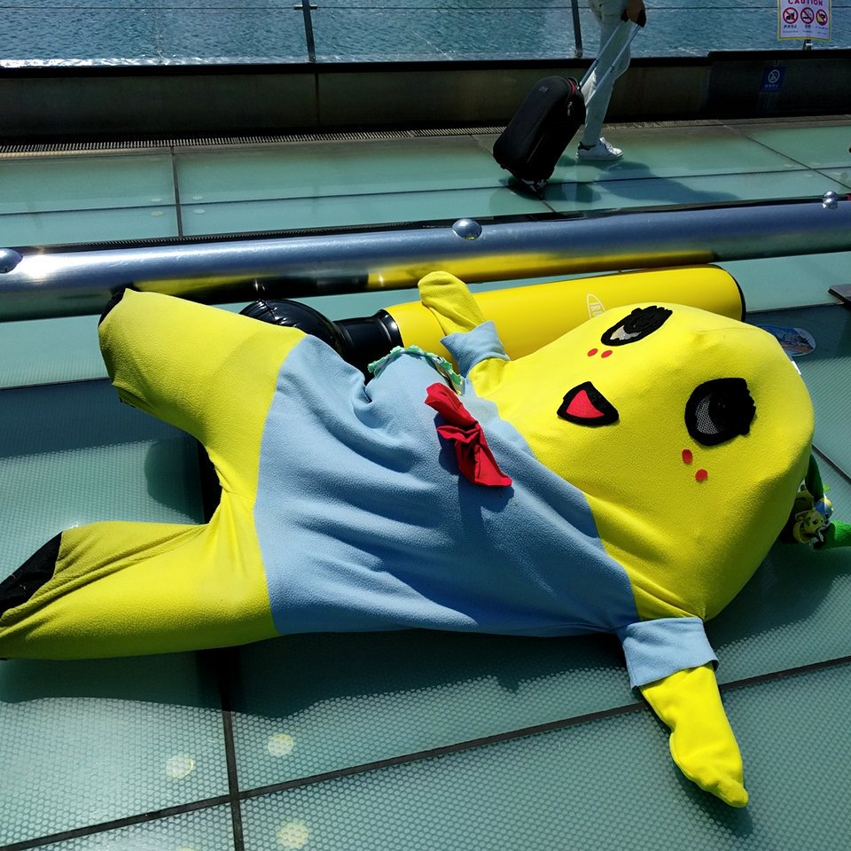 ぎっくり腰で貴重な3連休は寝て終わった／(^o^)＼
マックスが100の痛さだ今40くらいだけど悪化しそう