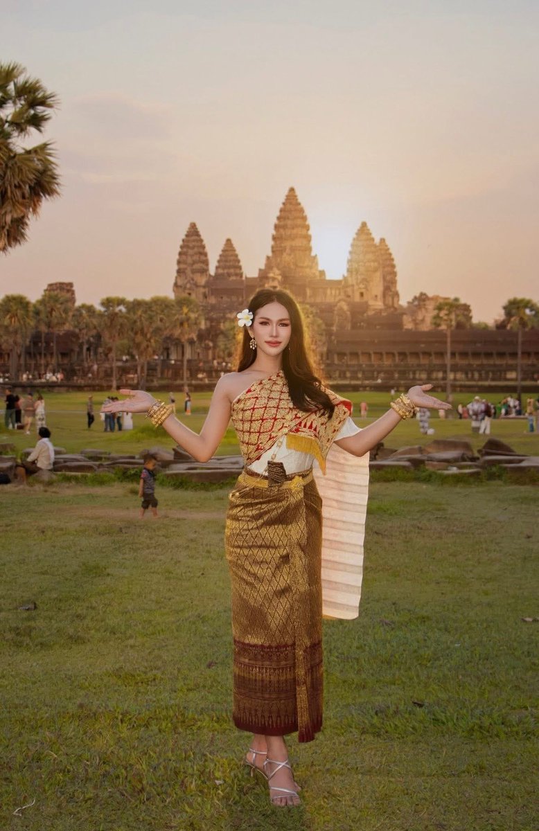 ✨Sbai Khmer with Angkor Wat temple 🪷