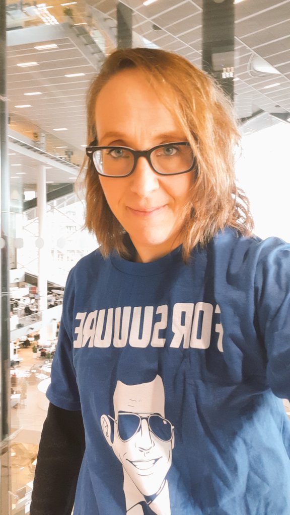 cturzer's tweet image. Weil ich das beste Team der Welt habe, habe ich das allerbeste Geschenk zum Geburtstag bekommen 😍. #forsure #europe #proudtobeeuropean