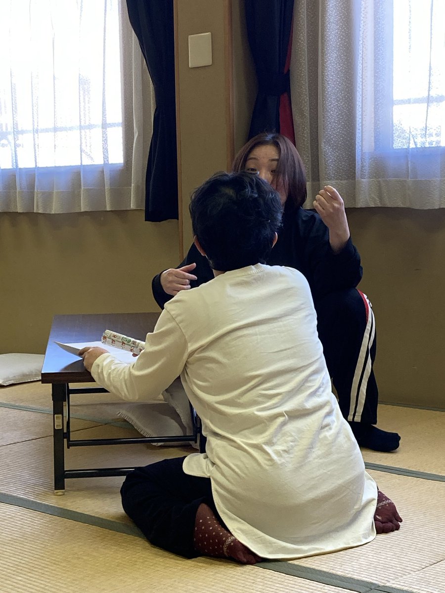 soft_gear's tweet photo. 最近、ナビが『曲がりなさい』と言っているひとつ手前の信号を曲がってしまうことが多発している。今日も２度、そんなことしてプチ迷子になったし、昨日は警察署に入ってしまった。そんな日々だが稽古は楽しい。そのことはもうホームページのblogに長々と記そうと思う
#ソフトギア
#結局ゾエブログ https://t.co/1BLlNtPeBq