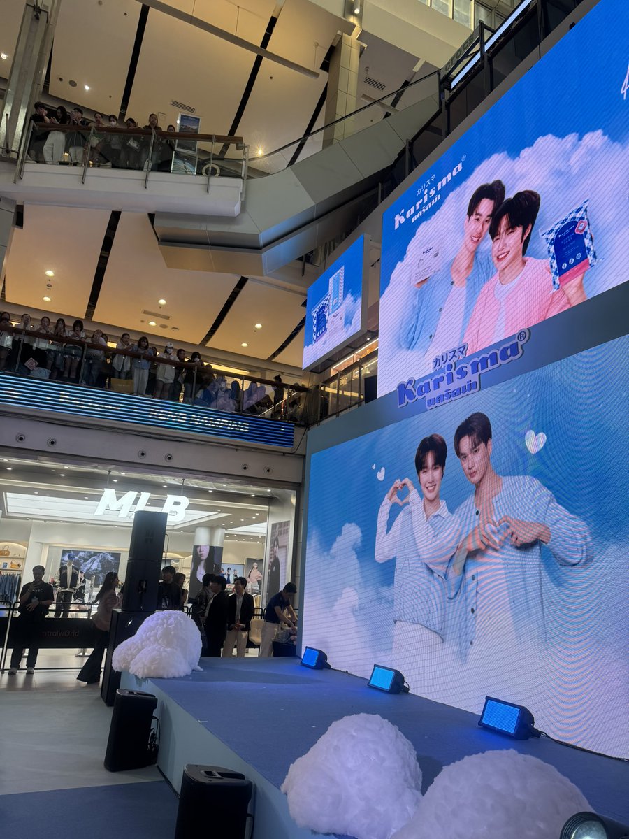 centralwOrld's tweet photo. รอเจอเก่งน้ำปิงแล้ววว ❤️

KNP MOMENT WITH KARISMA
#KarismaxKengNamping
#KengNamping
#centralwOrld https://t.co/tVTU1i6Uys