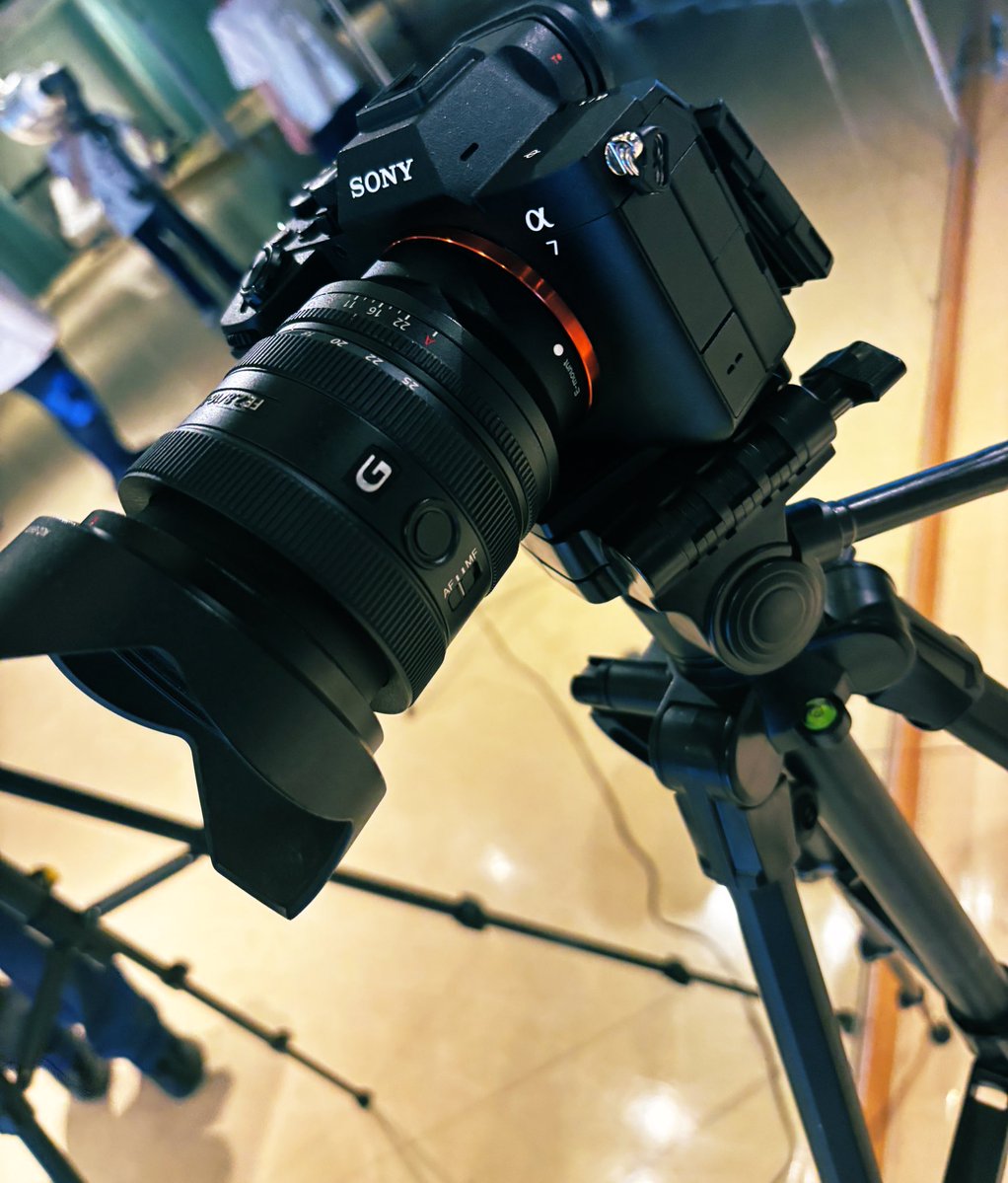 踊みた撮影無事に終わったんですけど 10人以上が収まる画角で照明