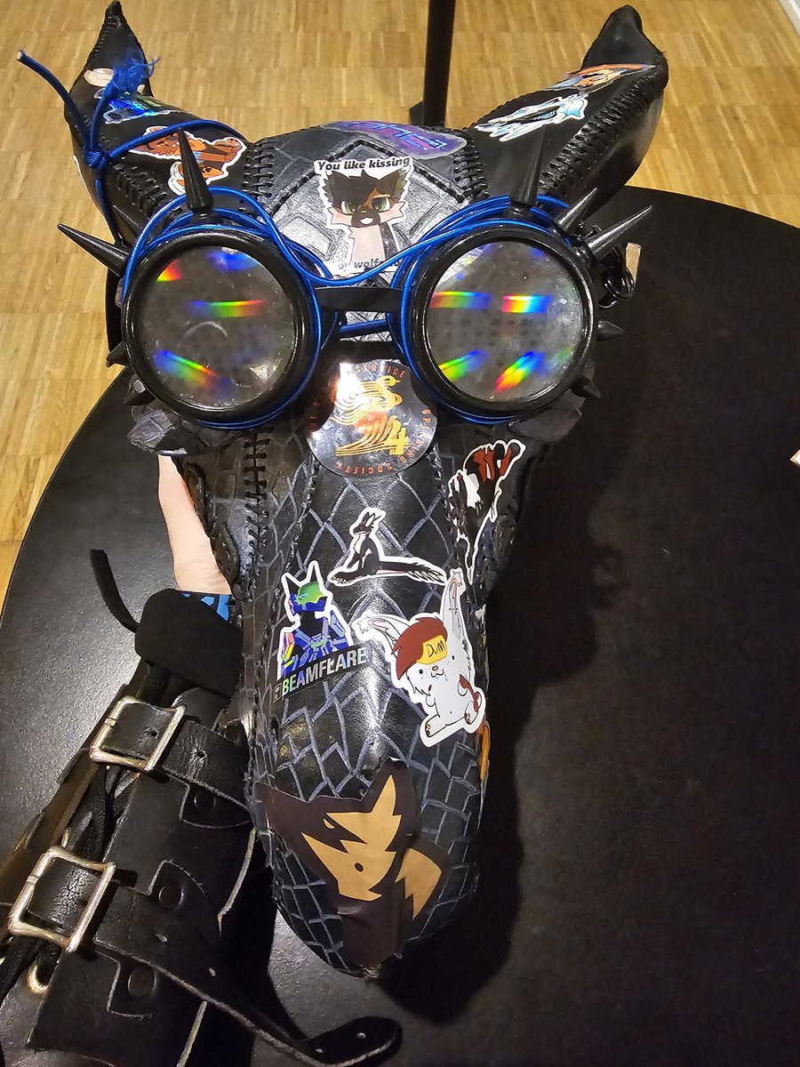 KasparoVv // Seeya @ hella raves, FE & in VR! tweet media