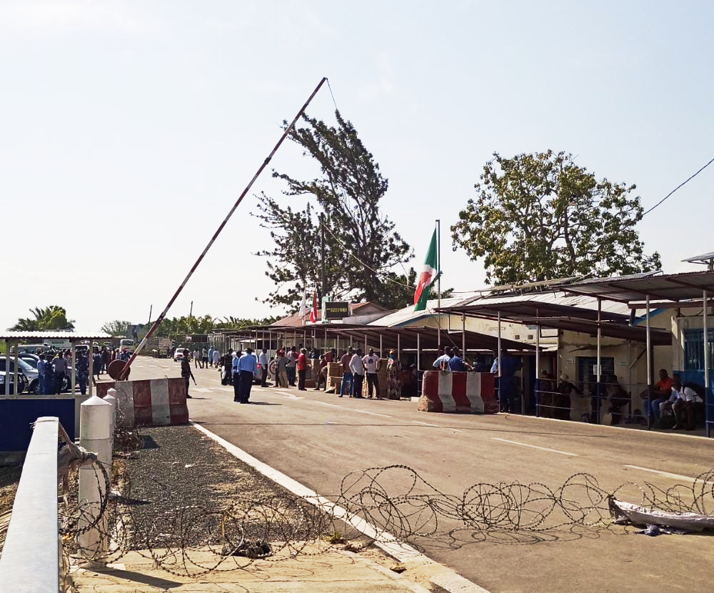 🇧🇮🇨🇩 Le poste-frontière de #Gatumba entre le #Burundi et la #RDC est de nouveau opérationnel ce 23/02/2026, après une fermeture d'un peu plus de deux mois liée à des mesures de sécurité côté burundais.
