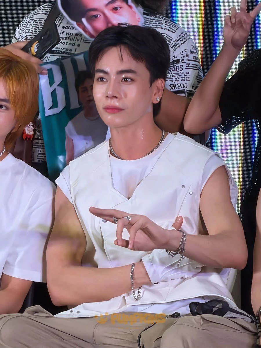CarloPumpkins's tweet photo. π₯ : BILIB Carlo at PPOP Festival : The Grand Kick-Off x Robinsons Metro Eastβ¨
π Robinsons Metro East Main Atrium
ποΈ February 21, 2026
#bilib_carlo #bilib #bi7ib https://t.co/CGo33oMj1l