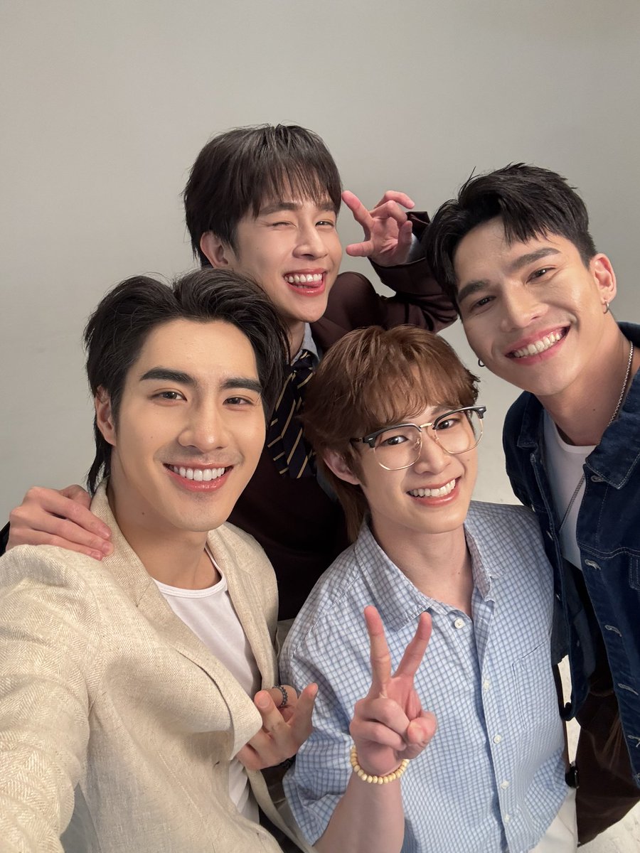 ฝากพวกเราทุกคนด้วยนะครับ 🙇🏻‍♂️🫶🏻
ส่วนบ้านอดิศวรจะแตกไหม.. ต้องรอติดตามกันนะครับ 😂 

YOUR THIRD FITTING
#Fittingที่สามของเธอ