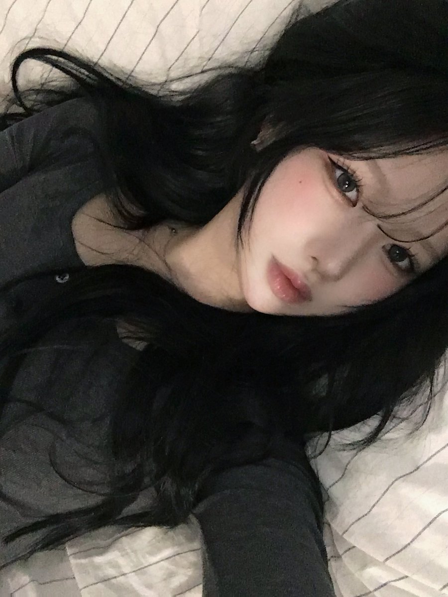 momo tweet media