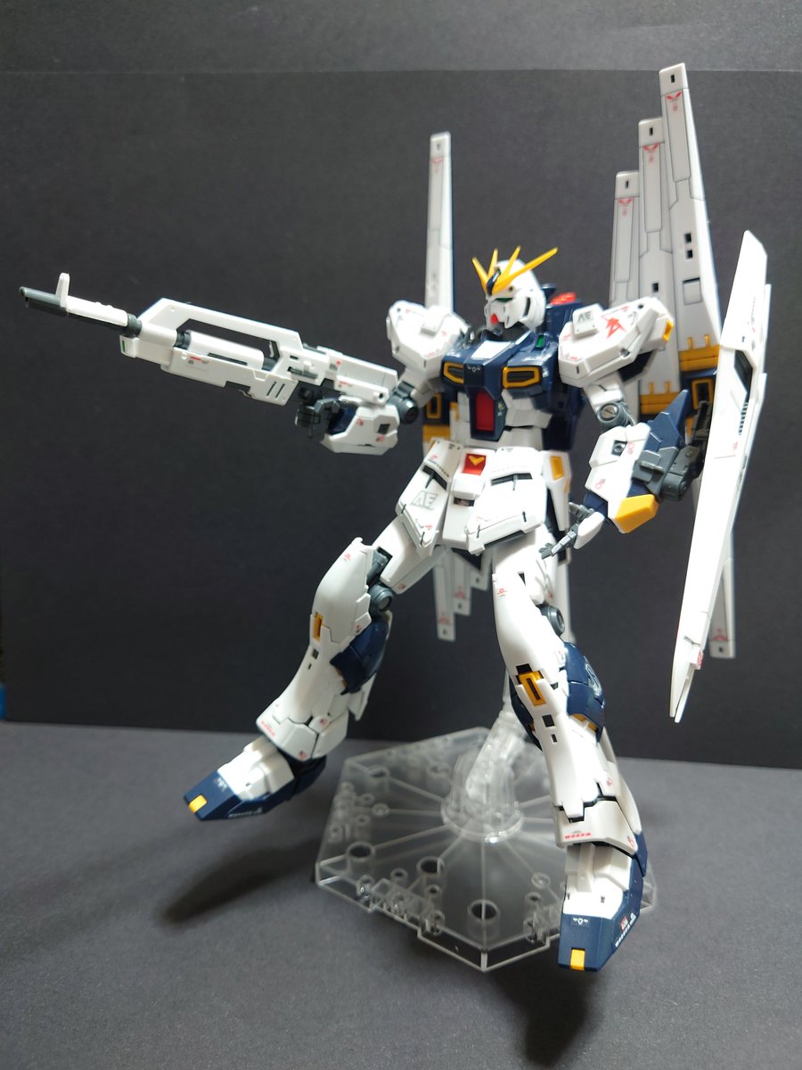 RG-RX-93-νガンダム （ダブルフィンファンネル装備型） 完成しました🤗