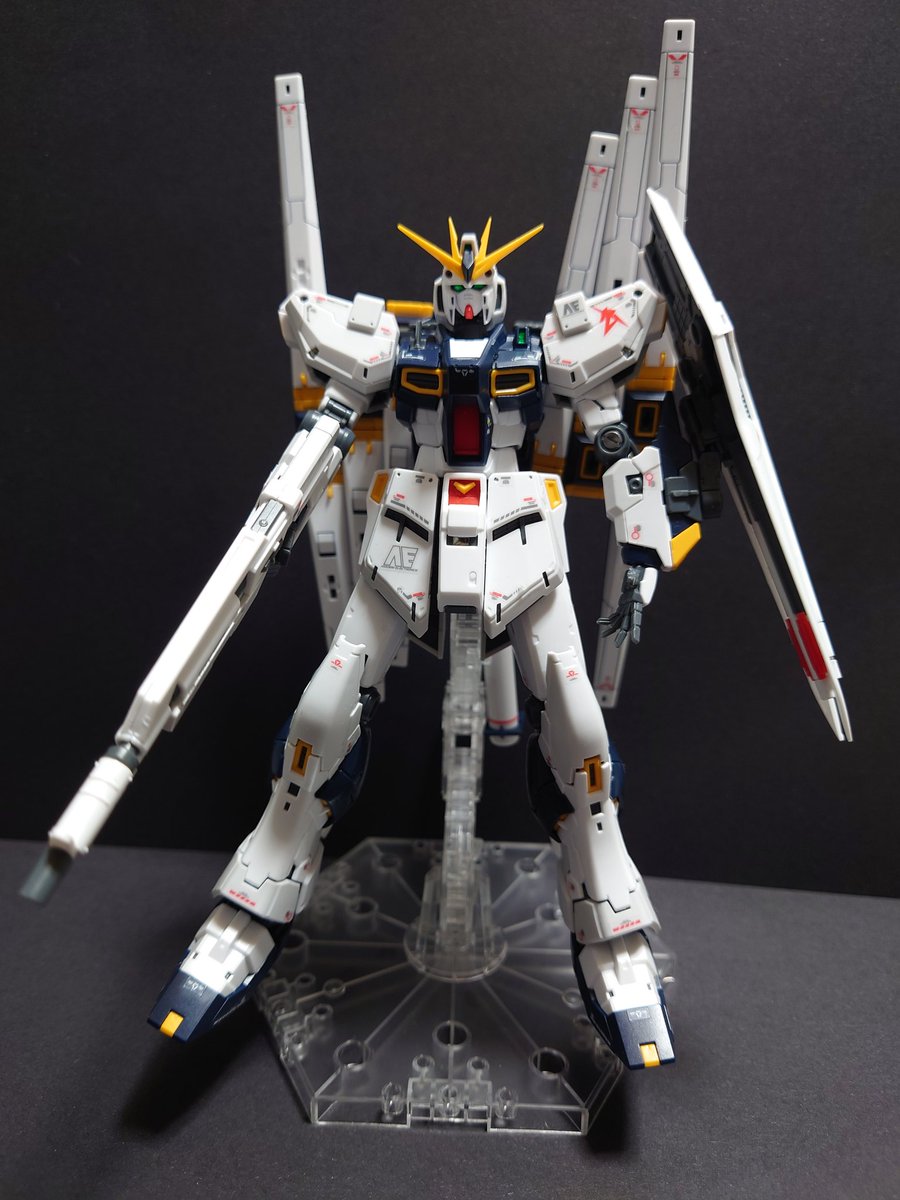 RG-RX-93-νガンダム （ダブルフィンファンネル装備型） 完成しました🤗