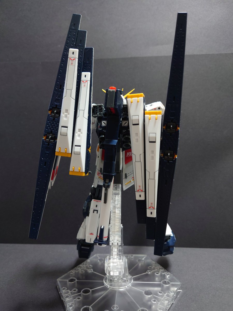 RG-RX-93-νガンダム （ダブルフィンファンネル装備型） 完成しました🤗