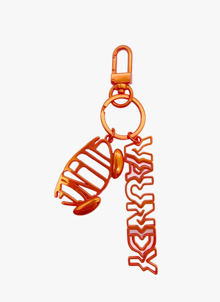 この前買えなかった Metal Logo Keychain 