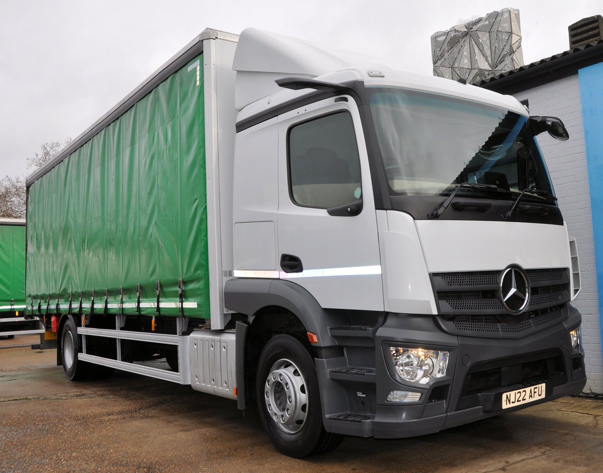 chrishodgetrucks.co.uk/vehicles/merc-…