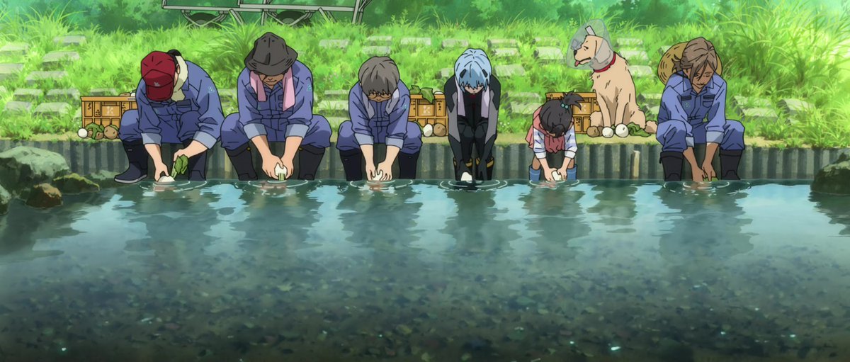 特定の人物だけで世界の行く末を決めるセカイ系のハシリだったエヴァが
農業のおばちゃん・頑固オヤジ・普通の子供など市井の人々との触れあいをついに描いた事に衝撃と感動を覚えた
これ、かつて旧劇で市井の人々を無視して世界を終わらせてしまった事への監督なりのケジメだと感じた次第
#シンエヴァ