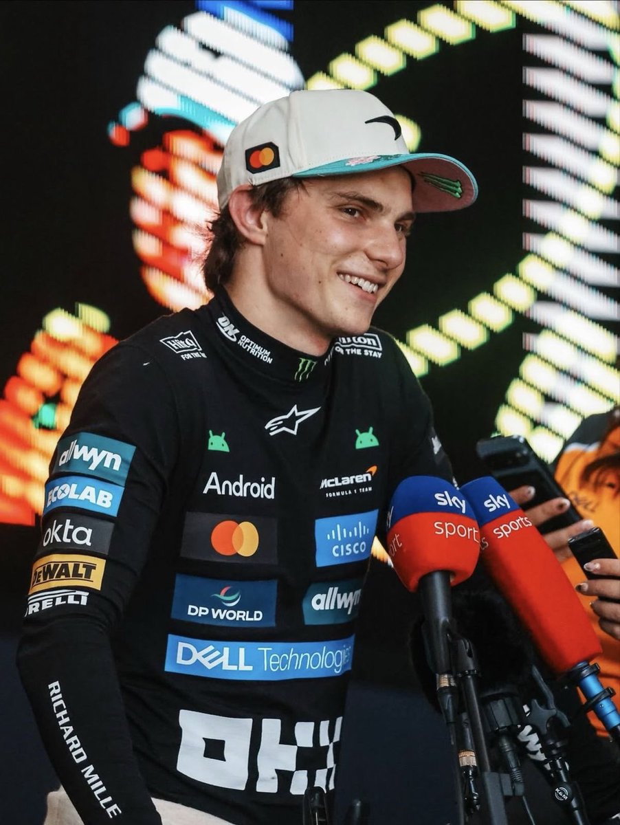 daily oscar tweet media