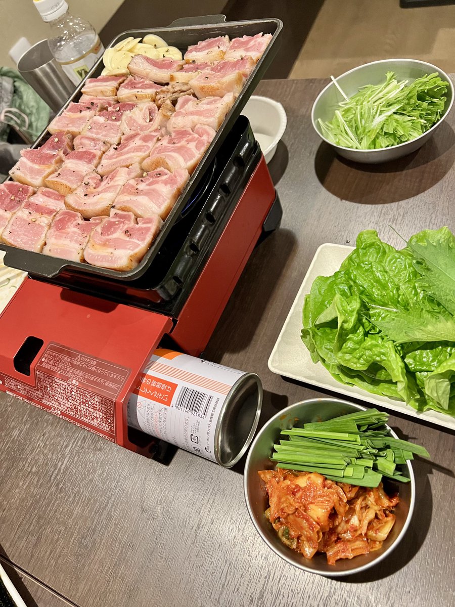 呉の夕食はれんがどおり入口【サムギョプサル ぶる】さんで