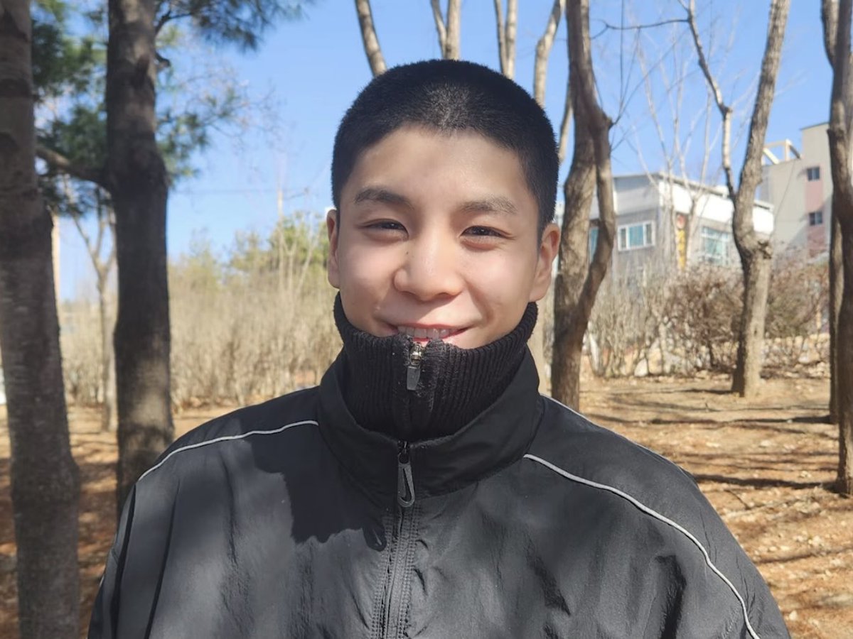 아니 tweet media