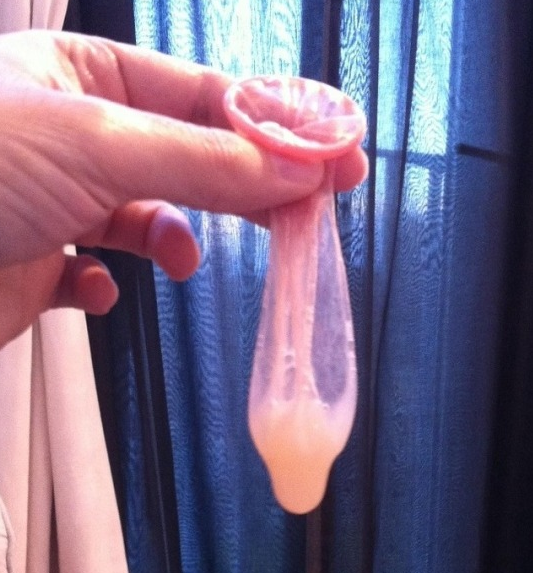 16squirtsofcum tweet media