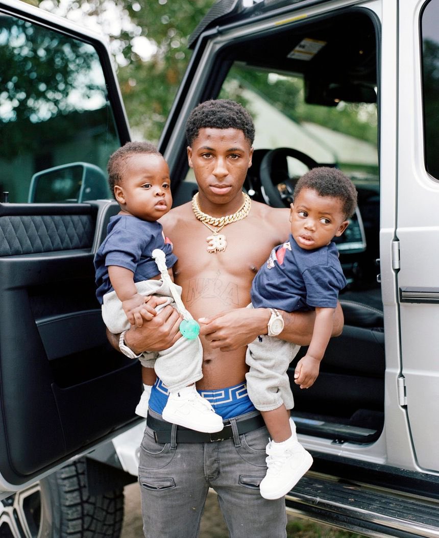 👶 Youngboy NBA devient papa pour la 13ÈME FOIS !!

À l’âge de 26 ans il est père de 13 enfants avec 10 femmes différentes 😳