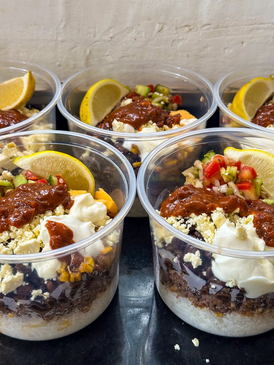 A family member enjoyed the burrito bowl last week so much that they asked us to meal prep it for them to enjoy during this new week from Monday to Friday! Ready for storage in their own fridge at their home now!