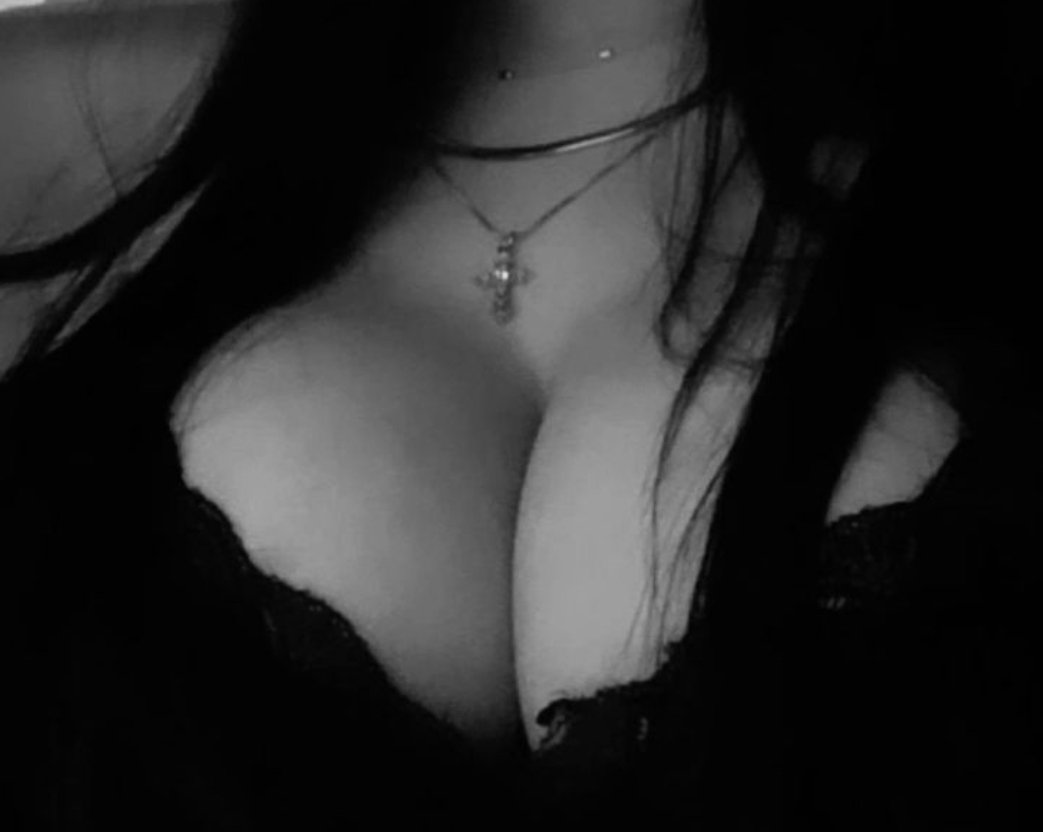 Women with  big boobs get more hate in the female world