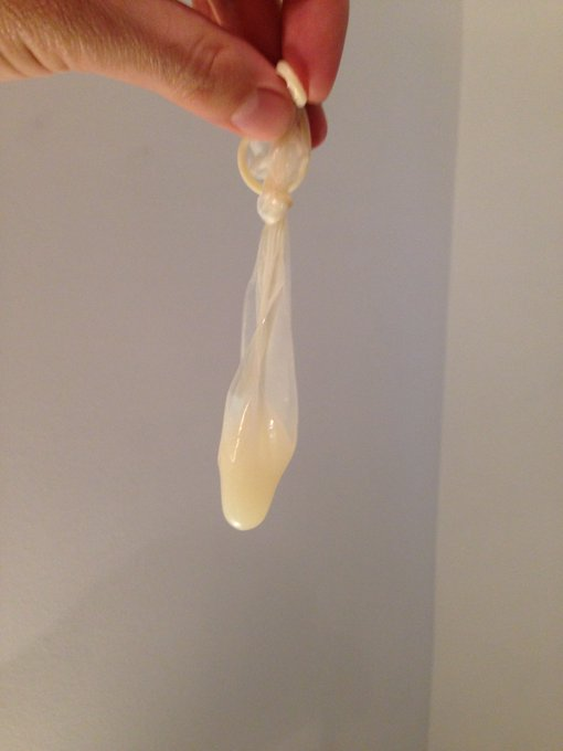 16squirtsofcum tweet media