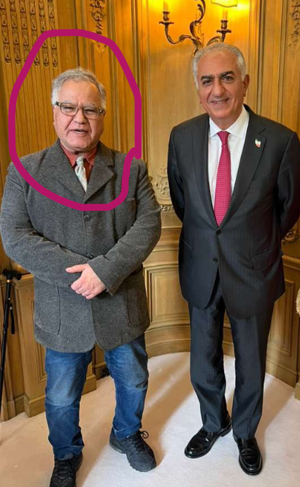 فوری فوری فوری 
دیدار مامور اطلاعات آخوندی با بچه شاه 
یعنی از این بهتر نمیشد بچه شاه مفلوک رو افشا کرد
یغمایی عنصر خودفروخته در دیدار با بچه شاه 
#نه_شاه_نه_شیخ