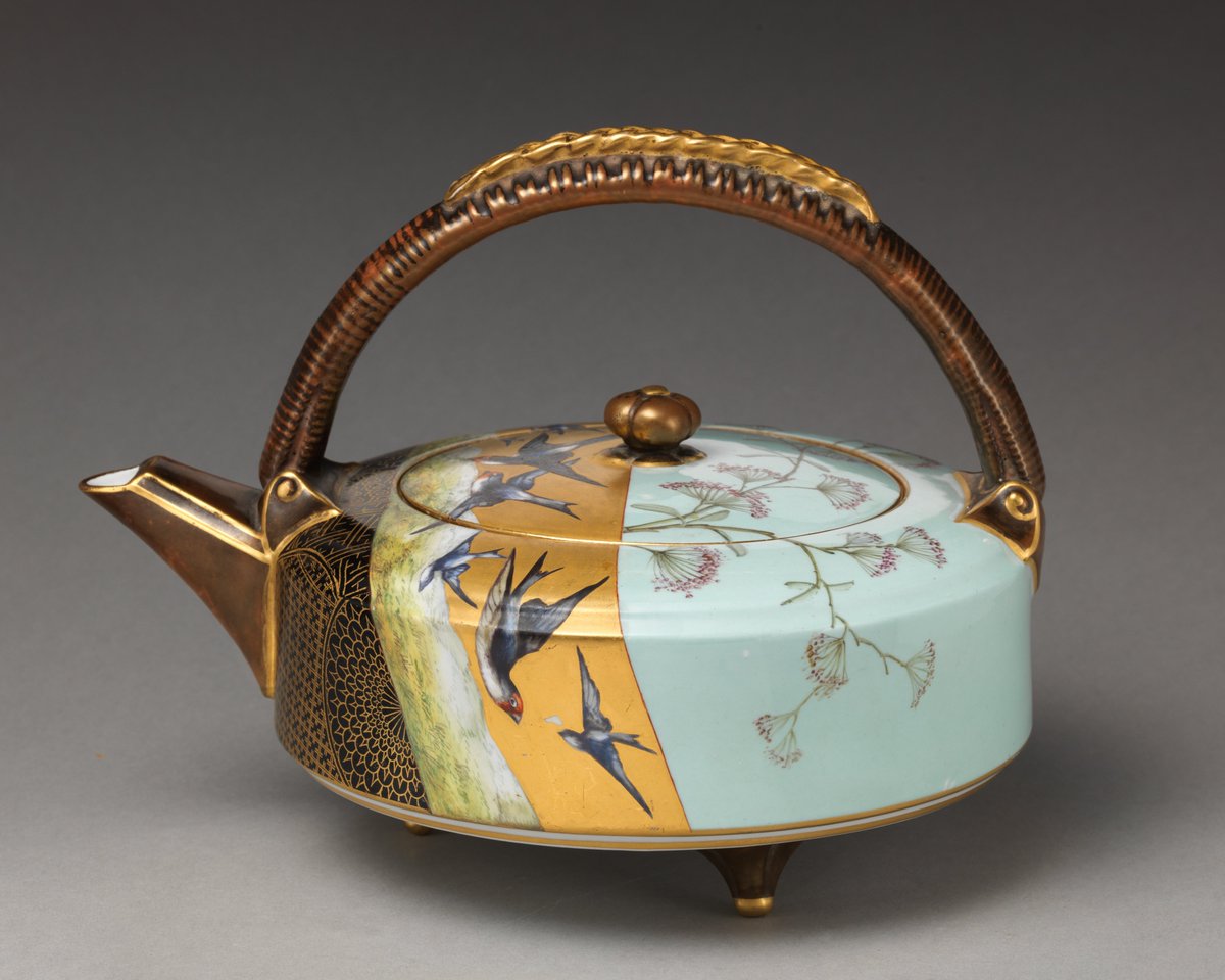 Teapot by Worcester factory, 1879. The MET.