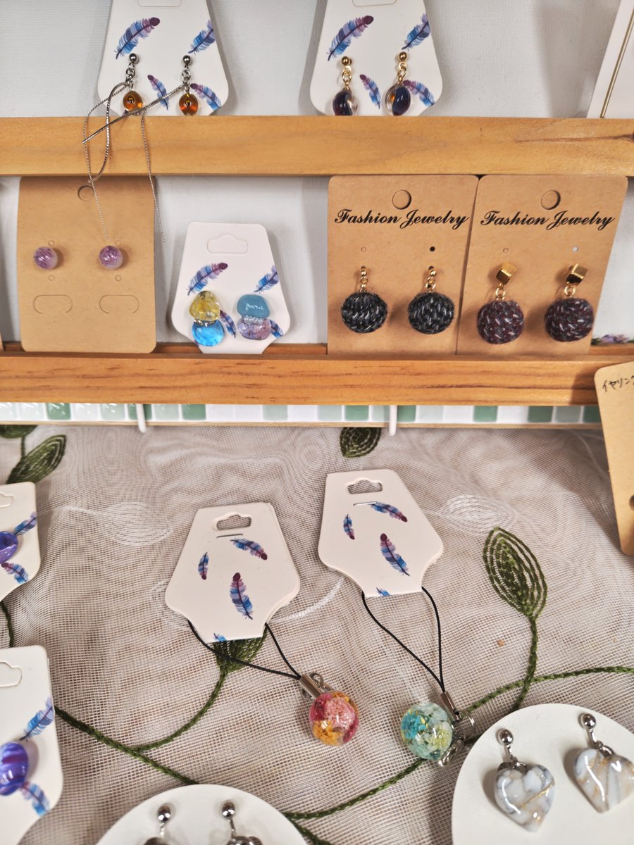 💙#ハンドメイド💙 BOX1⃣1⃣番 様 鮮やかな色使いで、 大人気です