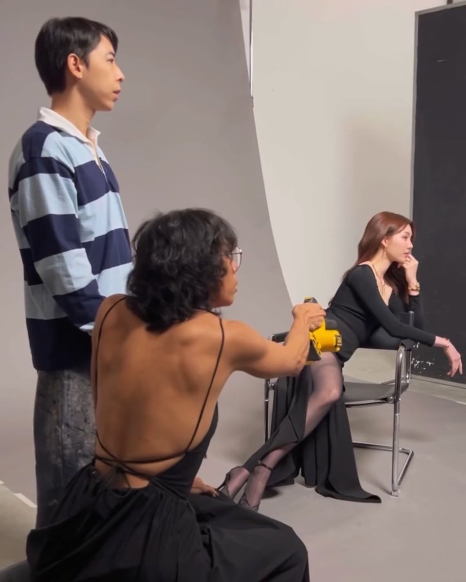 ใดๆชอบชุดพิแจ็คมาก มาทำงานแบบสวยจัดเต็มไอเลิ้บมายจ๊อบสุด ชุดแซ่บไปพร้อมๆกับเจ้าจิ๋ว ไม่มียอมกันเว่อ เริ่ดอะ