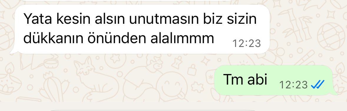lesscortexiphan's tweet photo. Usta benle flörtleşiyor (son harfi uzatma) https://t.co/vqhgtsvOw2
