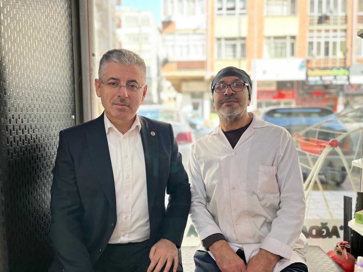 sabancopuroglu's tweet photo. Hem ziyaret, hem siyaset. https://t.co/Jxm9tlpI2v