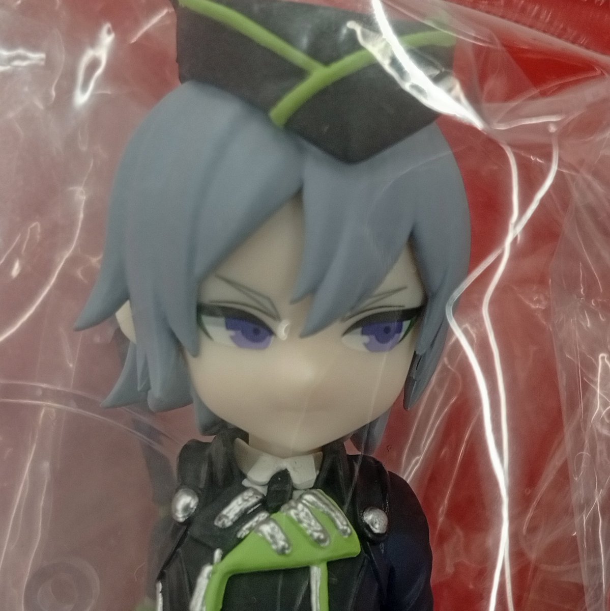 入荷情報】 ツイステッドワンダーランド デフォルメフィギュア