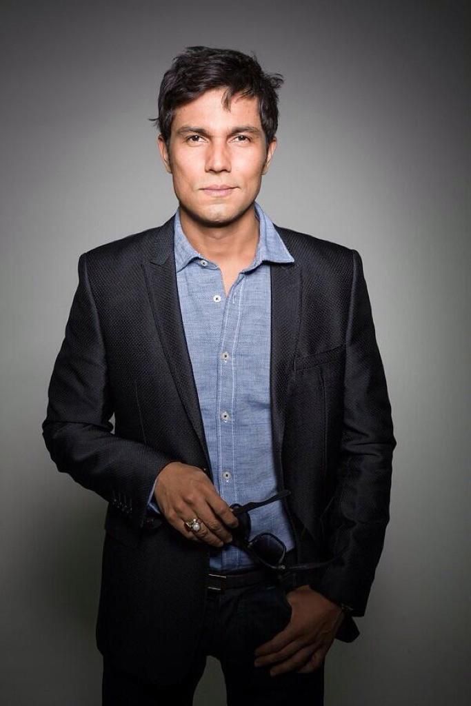 RandeepHooda's tweet image. Thinking of going clean shaven again….  🤔 

#Throwback #CleanShavenOrNot