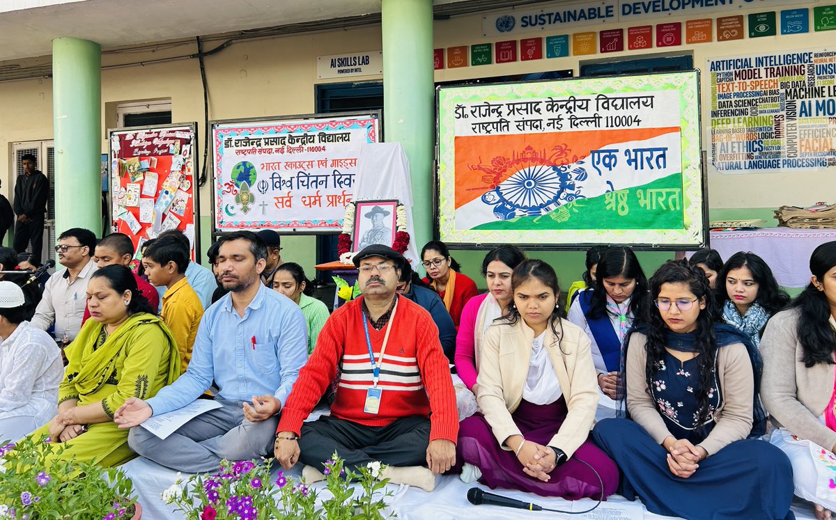 DrRPKV's tweet photo. 🌍 Happy World Thinking Day! Let's celebrate the power of thoughts &amp; ideas that shape our world. Take a moment to reflect, innovate &amp; make a difference! #WorldThinkingDay @KVS_HQ @kvs_ro @EduMinOfIndia @BharatScouts https://t.co/lyw1dklHHL