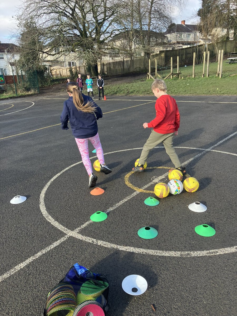 Urdd Gorllewin Cymru tweet media